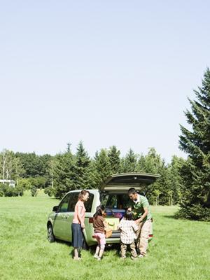 富山空港入口交差点近くの中古販売店