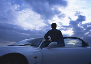 車検を専門店に依頼する方が増えている