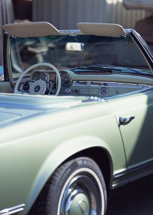 【2025年最新版】車カバーの選び方と効果的な対策方法ガイド